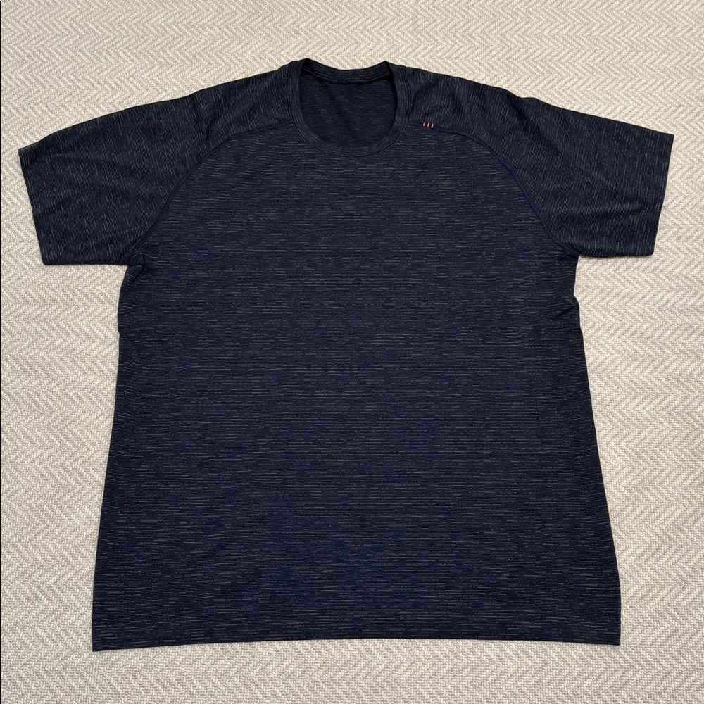LULULEMON Metal Vent Tech Short-Sleeve Tshirt in Navy with Orange